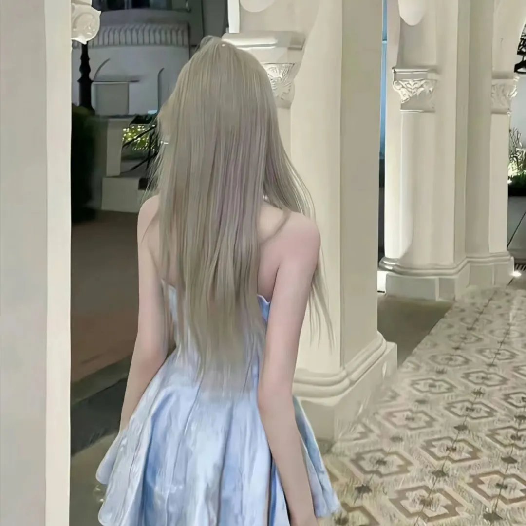 毛衣女郎